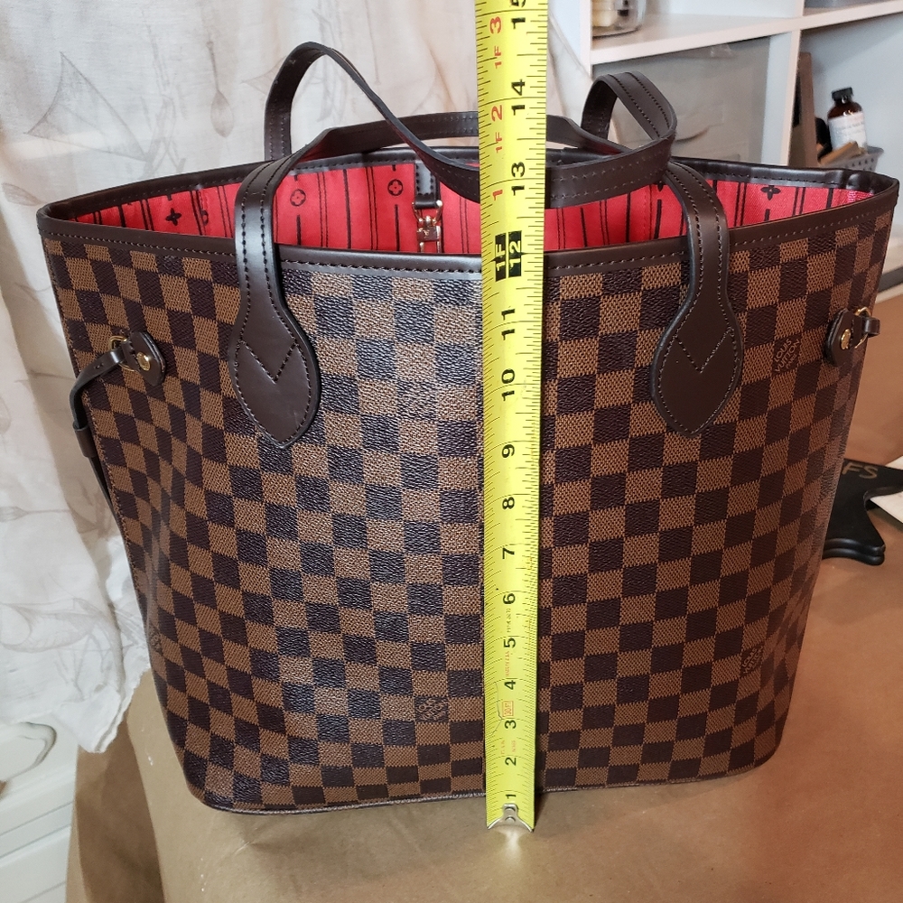 Brown checkered tote